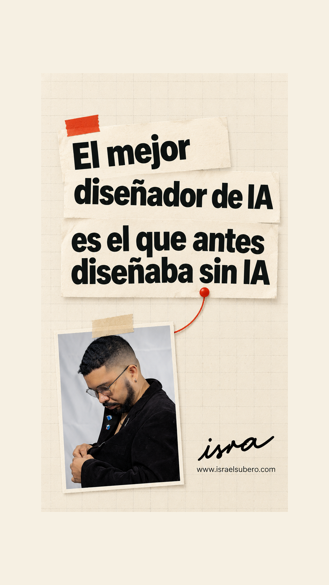 Diseñador frente a una pieza editorial sobre inteligencia artificial y criterio creativo